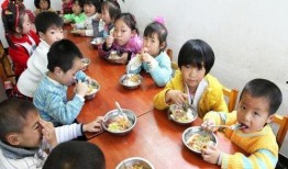 吃瓜最新事件爆料幼儿园老师,吃瓜群众热议事件真相