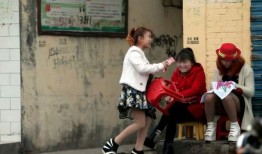 在线观看乡下少妇,少妇的私密生活画卷